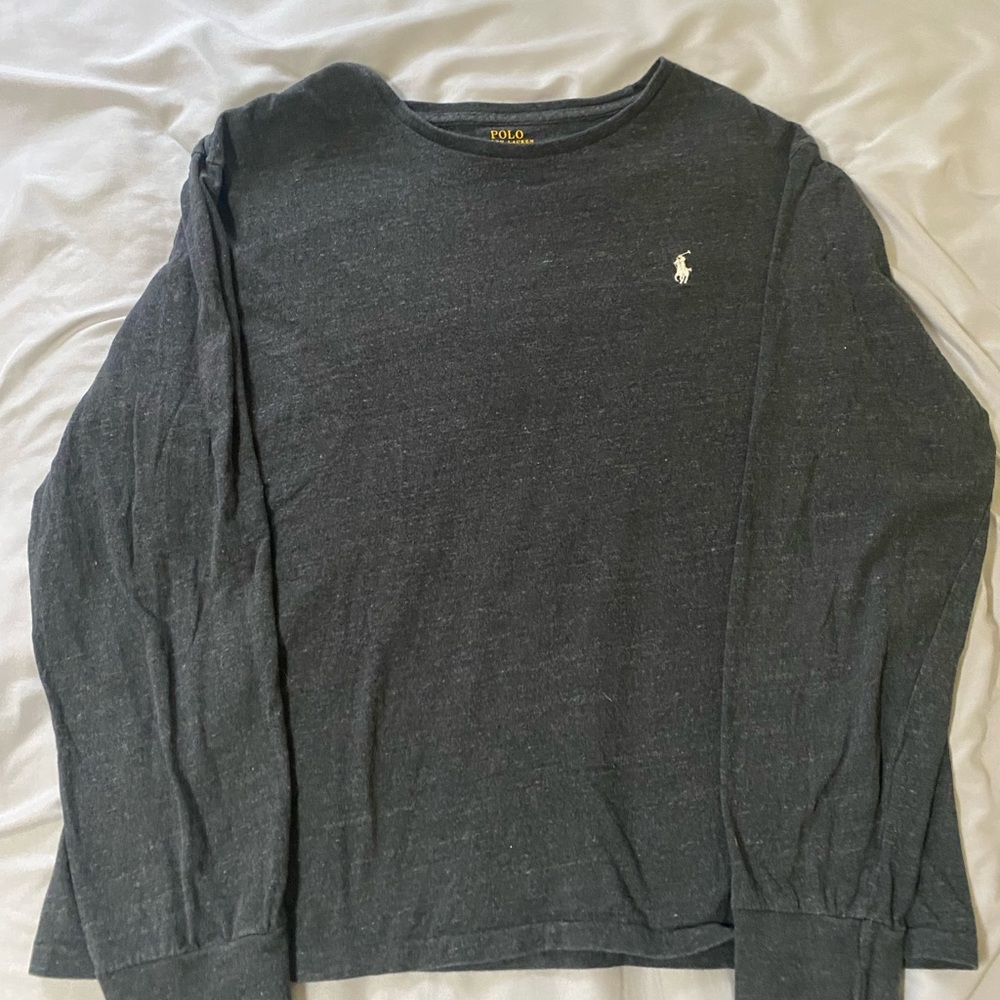 Heathered black long sleeve t-shirt